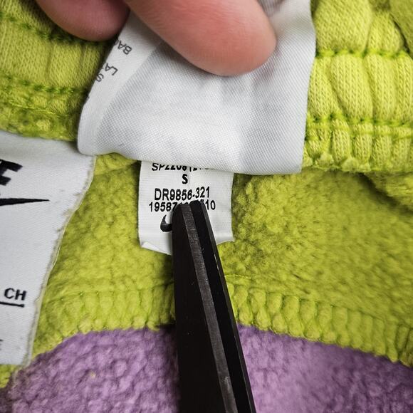 Nike‎ Men Sportswear Color Clash Knit Sweat Shorts Men's S Green/Purple Fleece - Picture 3 of 11